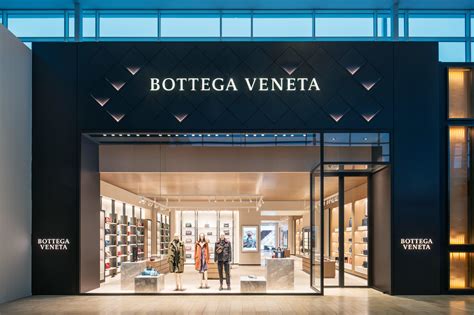 who started Bottega Veneta